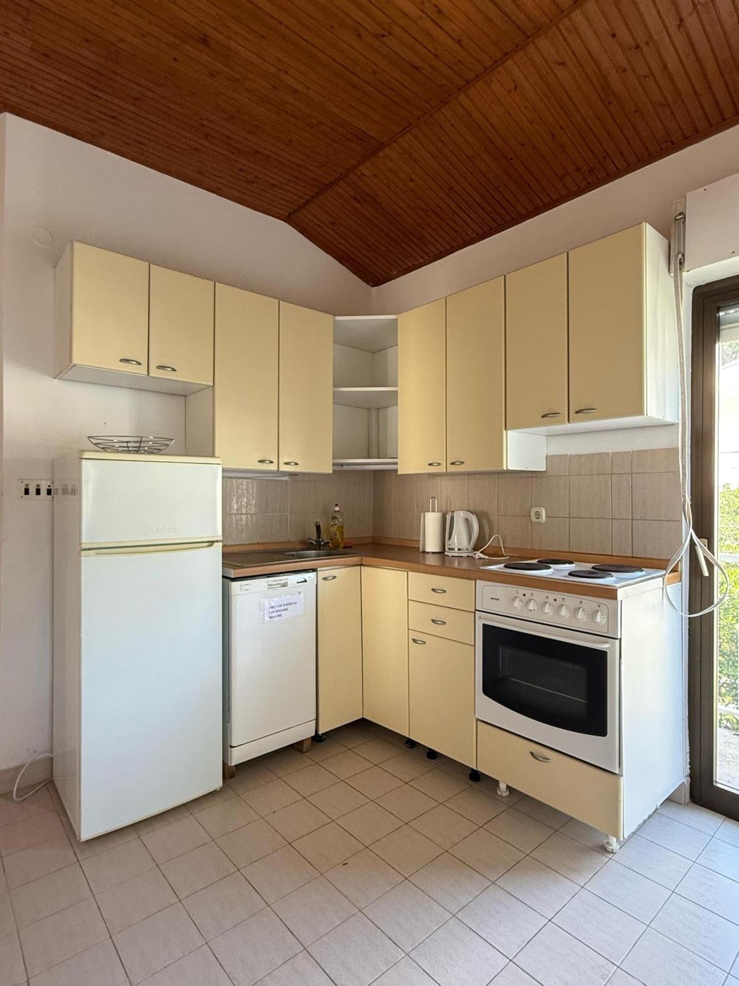Blue Lagoon Studio Apartments 클레크 외부 사진